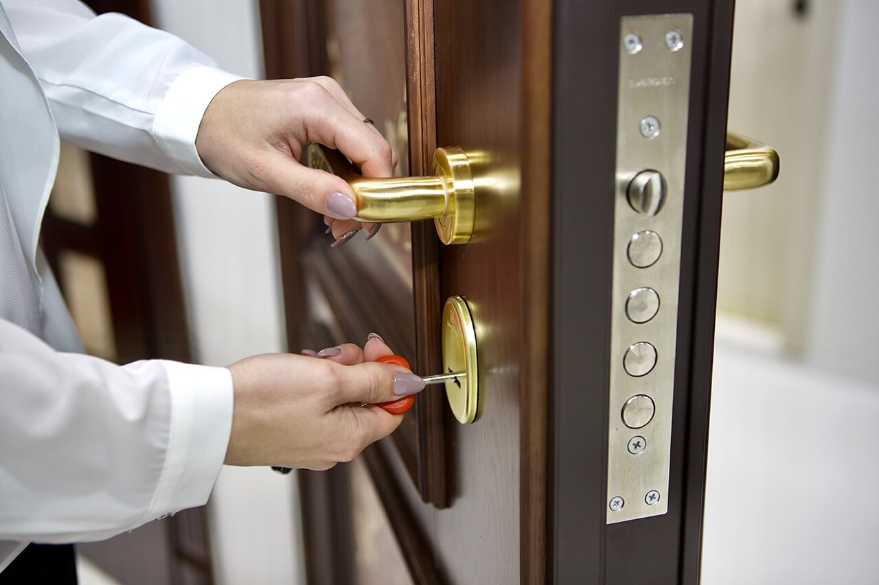 Современные замки для дома: как обеспечить надежную защиту жилья от взлома - 4